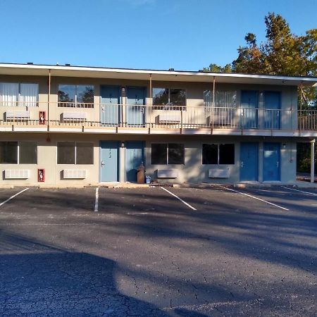 Amerivu Inn Wilmington Exterior photo